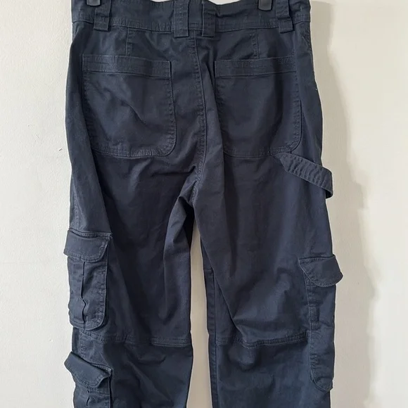 Abercrombie & Fitch Relaxed Cargo Pants Black Size 28 (6 LONG) - Picture 8 of 13